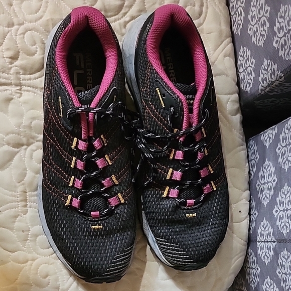 Merrell Fly Strike Women's Black and Pink Trail Runners - Picture 6 of 8